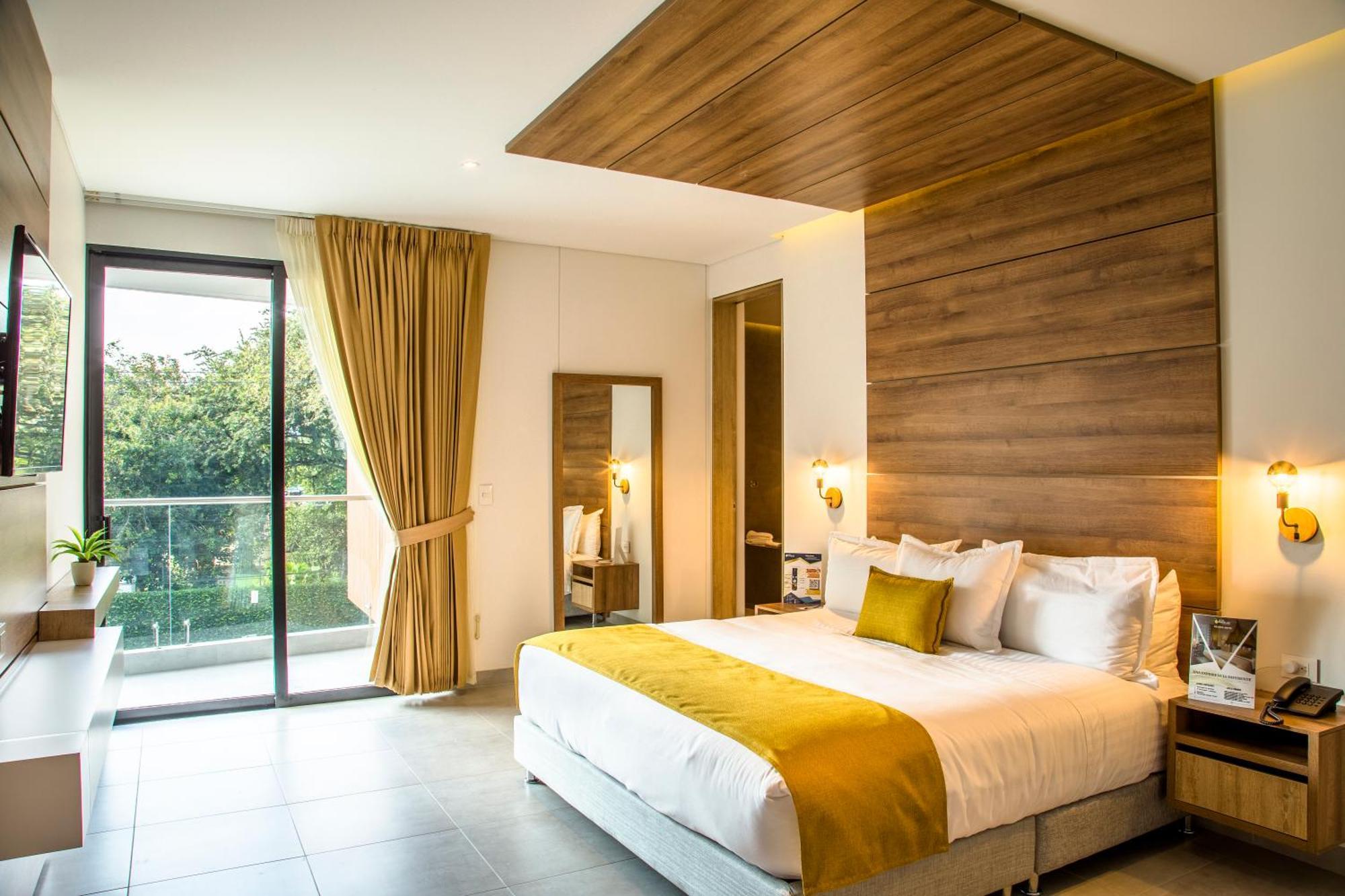 Hotel Pance 122 Wellness Spa Cali Bagian luar foto