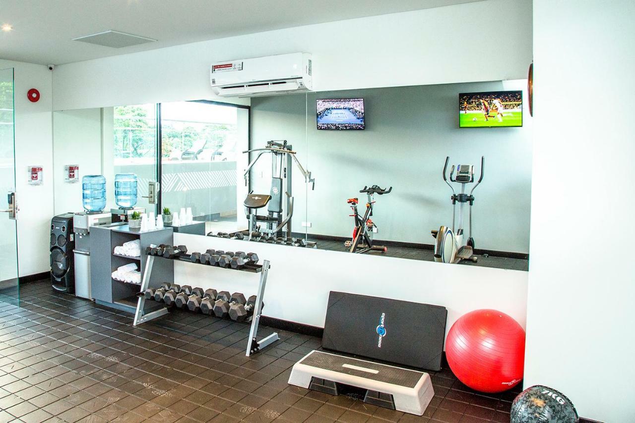 Hotel Pance 122 Wellness Spa Cali Bagian luar foto