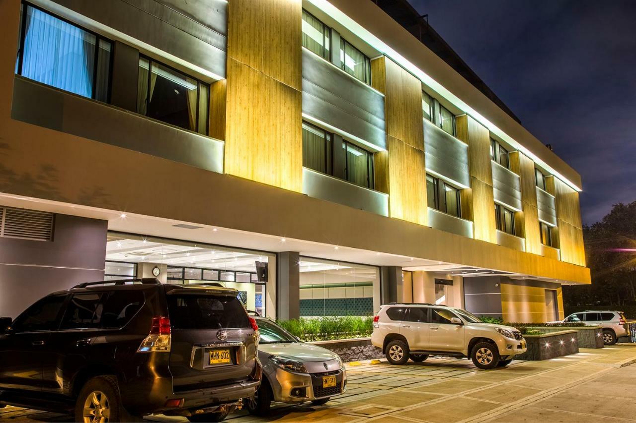 Hotel Pance 122 Wellness Spa Cali Bagian luar foto
